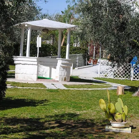 מלון Giardino Giamperduto ברנאלדה