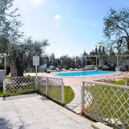 Giardino Giamperduto מלון