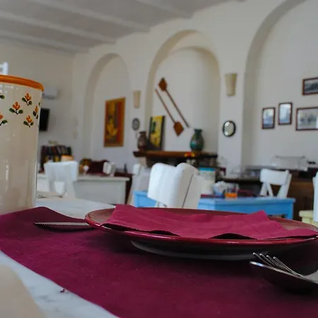 فندق Giardino Giamperduto برنالدا
